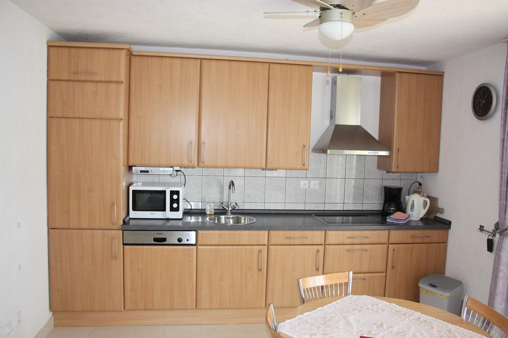 Villa Jana Apartments โตรกีร์ ห้อง รูปภาพ